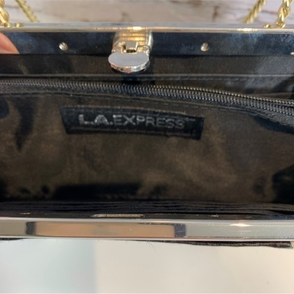 La Express Animal Print Black & White Wallet Wristlet - Picture 3 of 7